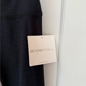 NWT Beyond Yoga Leggings